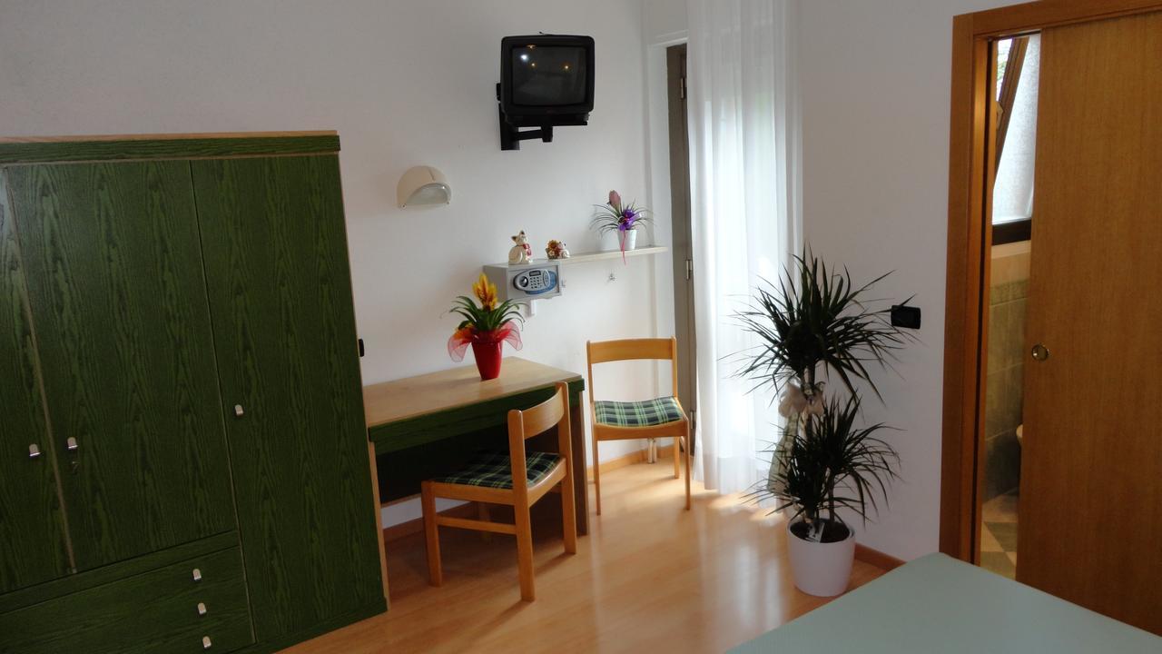 Hotel Levico Levico Terme Luaran gambar